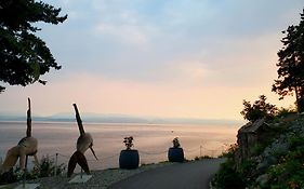 Sooke Harbour House